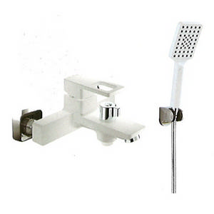 353531F Смеситель для ванны (10/1)