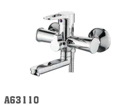 63110 Accoona Смеситель д/ванны 35мм короткий излив. Латунь (1/10)