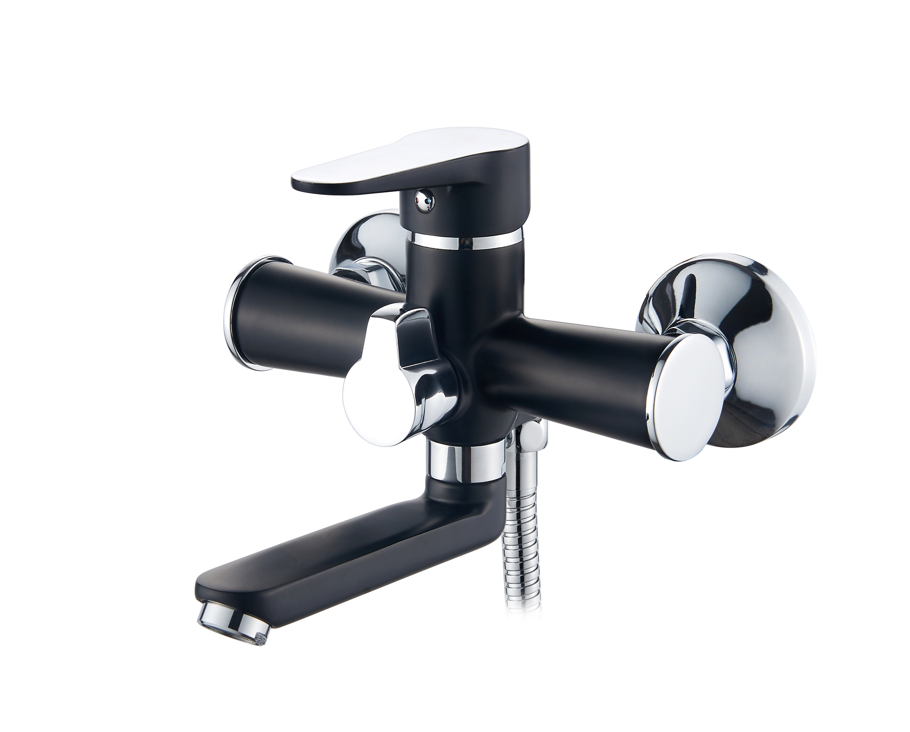 63111F Accoona Смеситель д/ванны 35мм короткий излив. Черный (1/10)